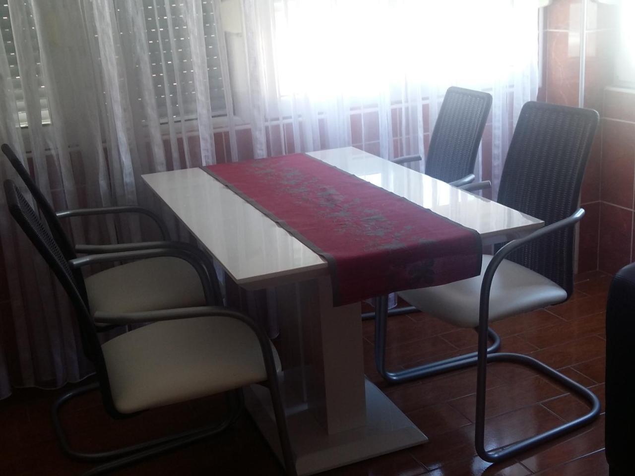 Lazar Apartments Petrovac Luaran gambar