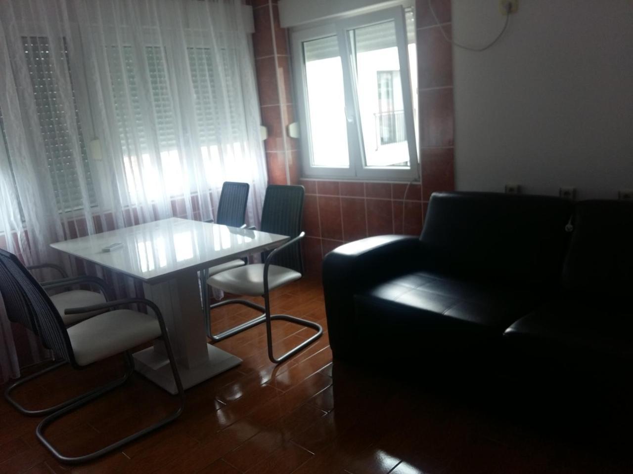 Lazar Apartments Petrovac Luaran gambar