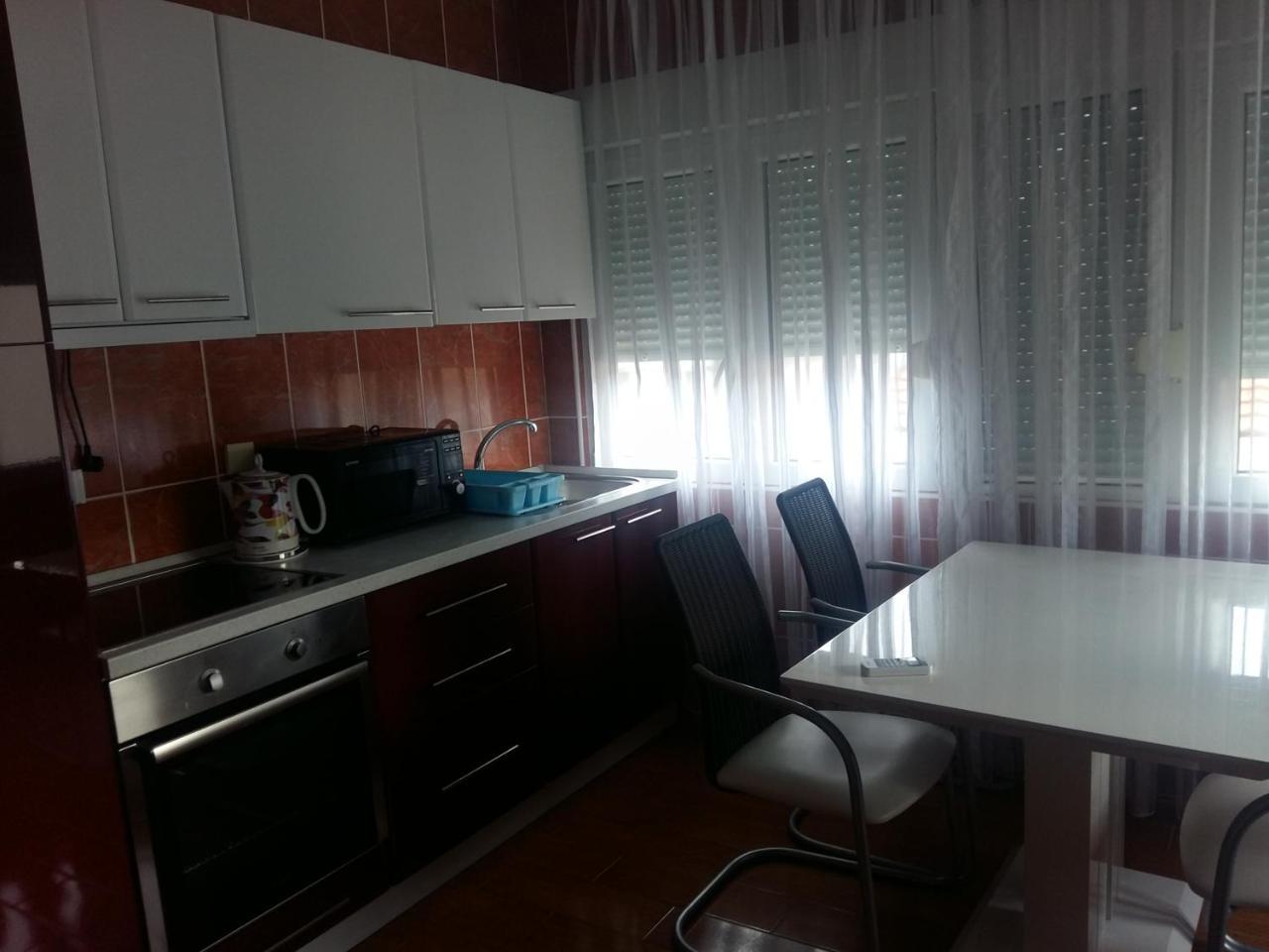 Lazar Apartments Petrovac Luaran gambar