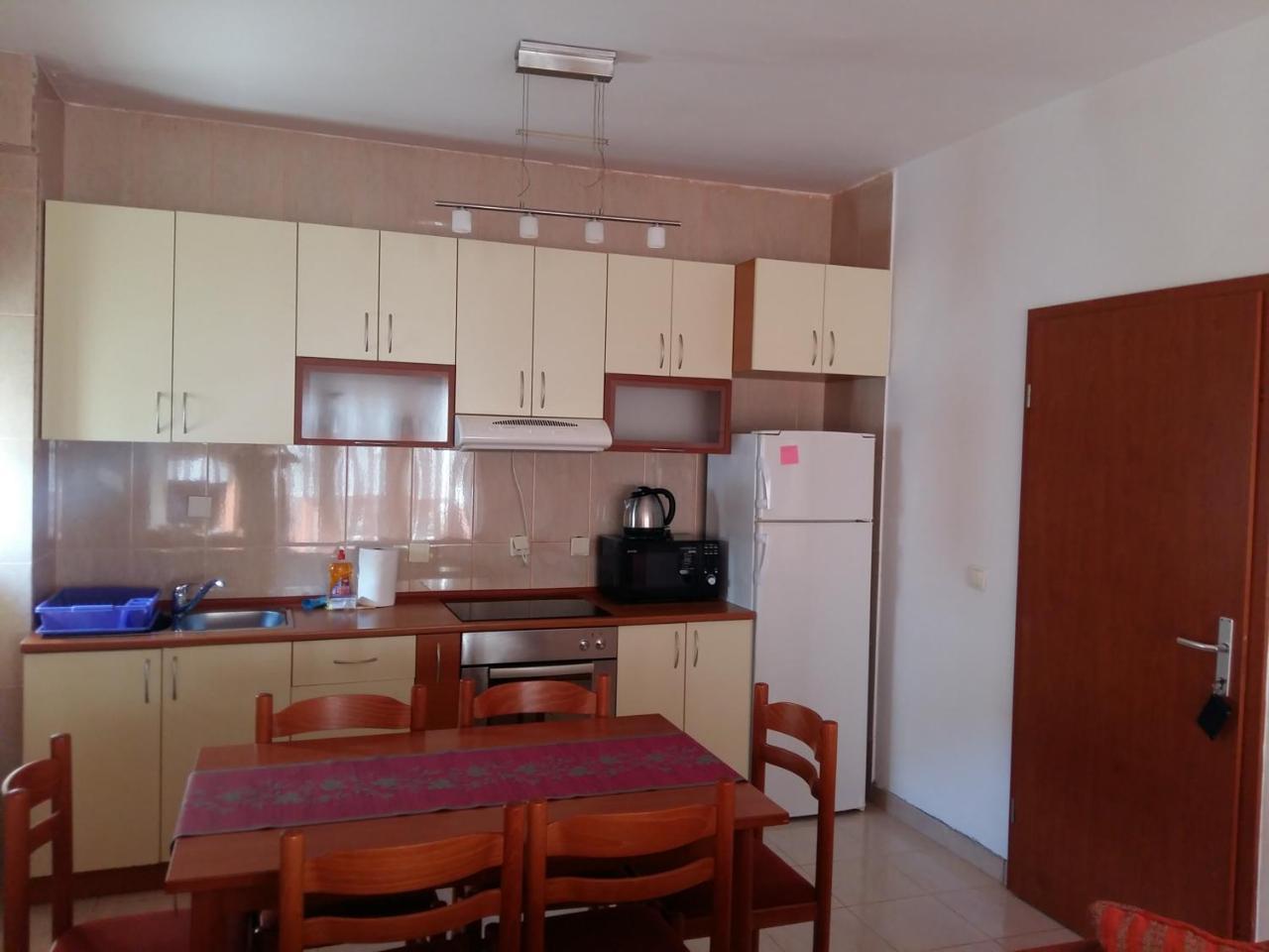 Lazar Apartments Petrovac Luaran gambar